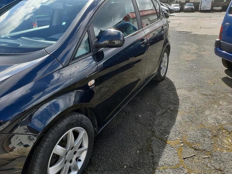 Gebraucht Seat Altea 105 PS (77 kW) 2011 Schwarz Limousine