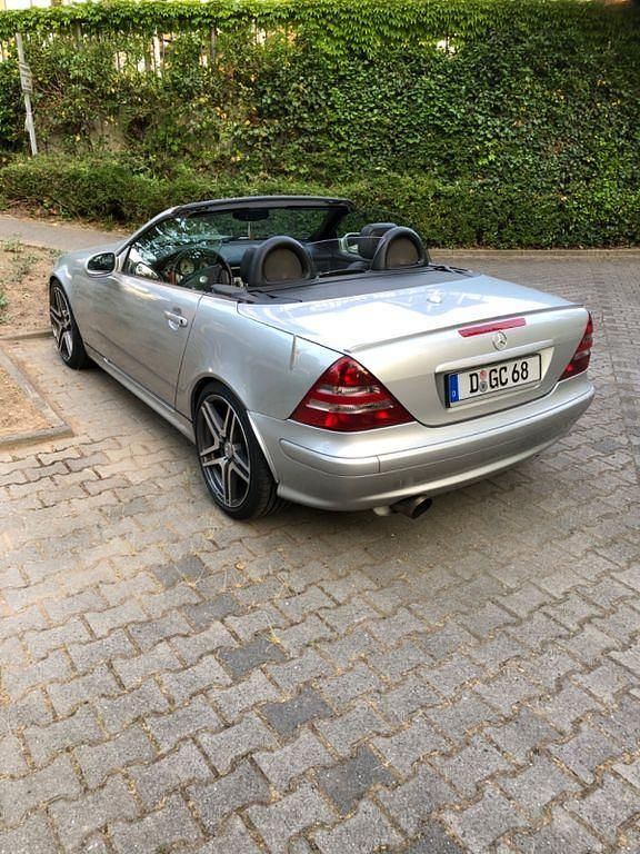 Gebraucht Mercedes SLK200 163 PS (119 kW) 2000 Silber Cabrio