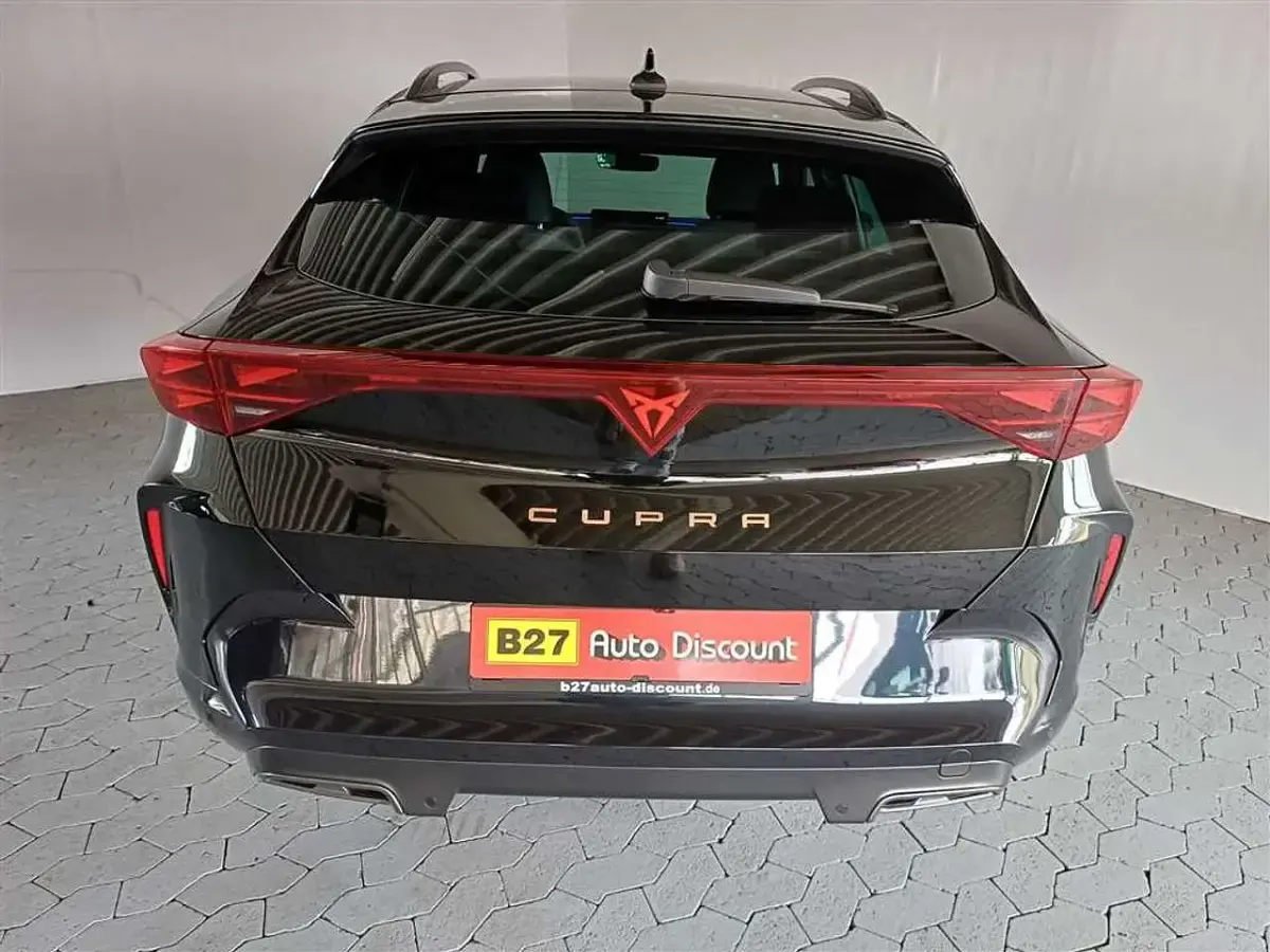 Nowe Cupra Formentor 150 KM (110 kW) 2025 Czarny SUV