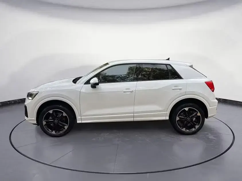 Gebraucht Audi Q2 Advanced Plus 150 PS (110 kW) 2025 Weiß SUV