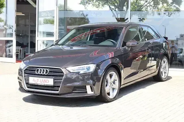 Gebraucht Audi A3 Sport 150 PS (110 kW) 2017 Braun Limousine