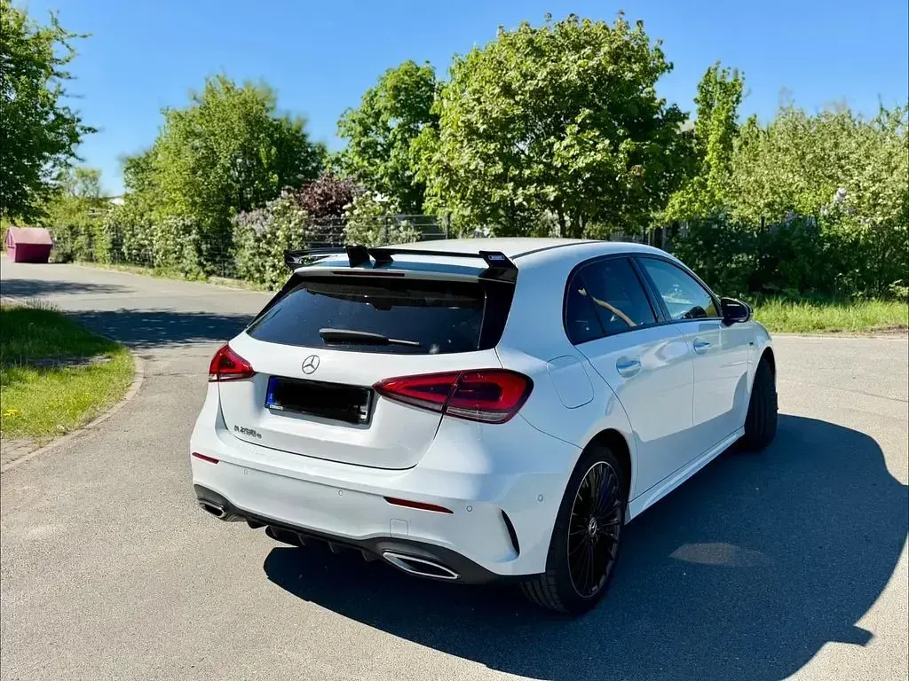 Gebraucht Mercedes A250 AMG 218 PS (160 kW) 2020 Weiß Limousine
