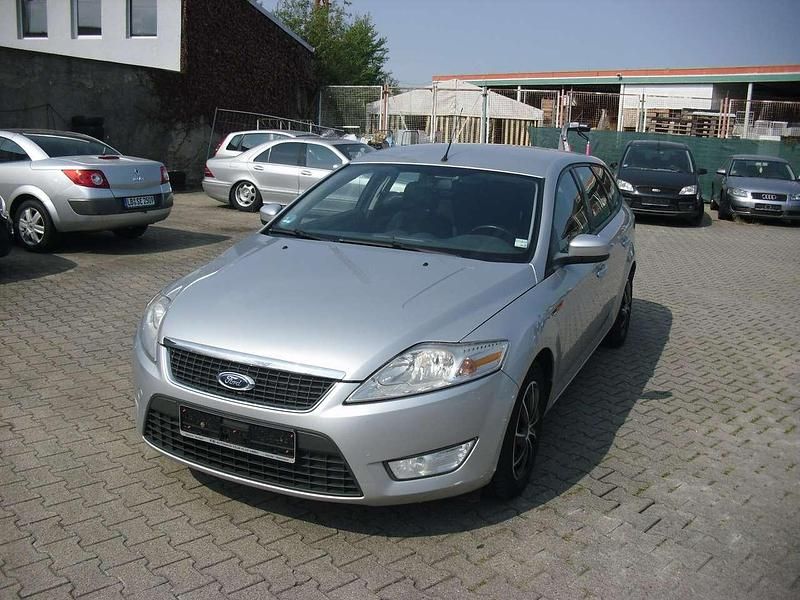 Grau Gebraucht 2008 Ford Mondeo Ghia Kombi | 3.799 € (Teuer) - Bild 1/4