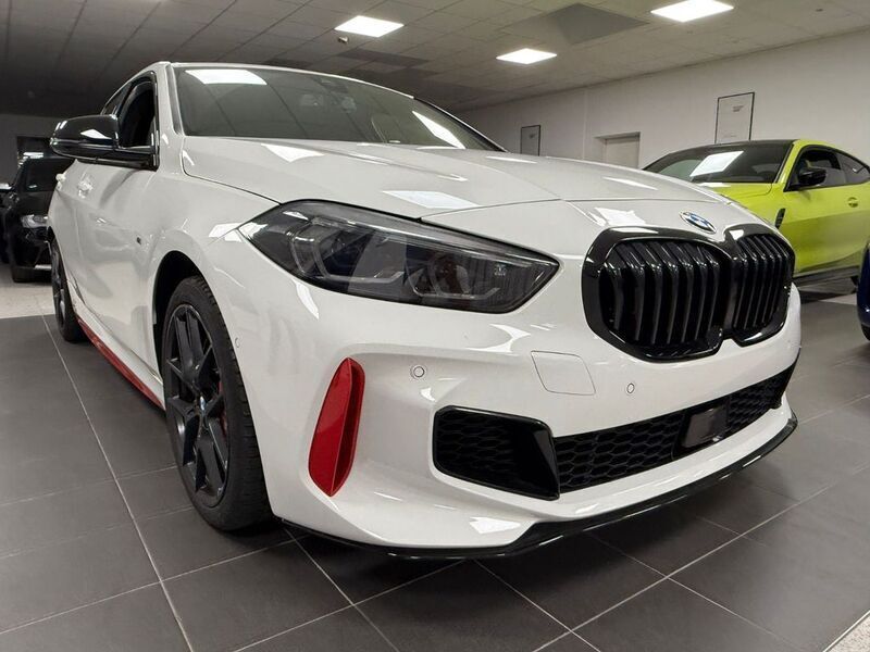 Weiß Gebraucht 2021 BMW 128 M Sport Limousine | 28.999 € (Guter Preis) - Bild 1/4