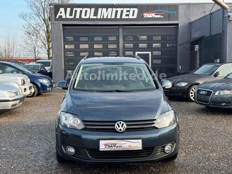 Blau Gebraucht 2011 VW Golf Plus Cross Team Van / Kleinbus | 6.900 € (Etwas zu teuer) - Bild 1/4