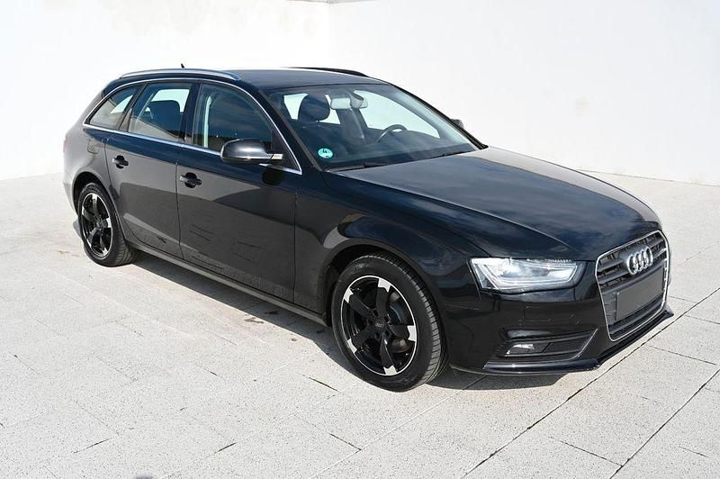 Gebraucht Audi A4 Attraction 150 PS (110 kW) 2015 Schwarz Limousine
