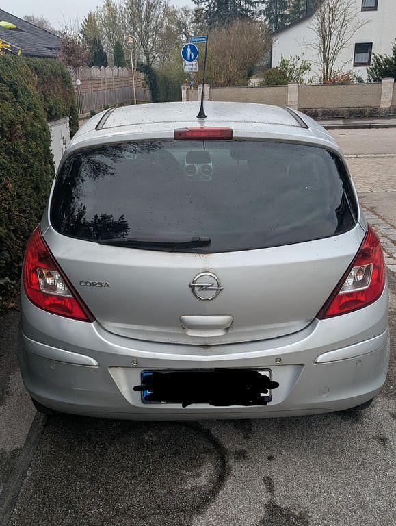 Usata Opel Corsa Active 87 CV (63 kW) 2013 Argento Utilitaria
