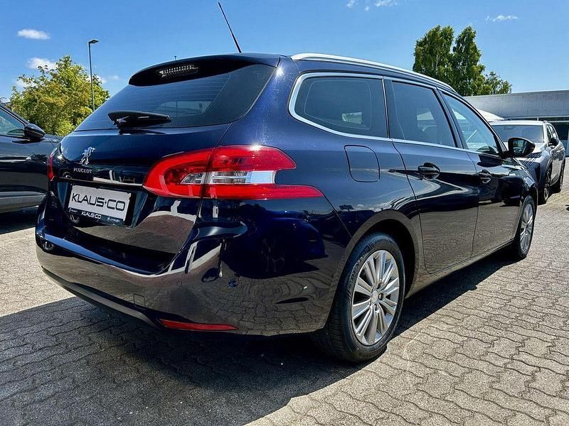 Gebraucht Peugeot 308 SW Allure 131 PS (96 kW) 2020 Blau Kombi