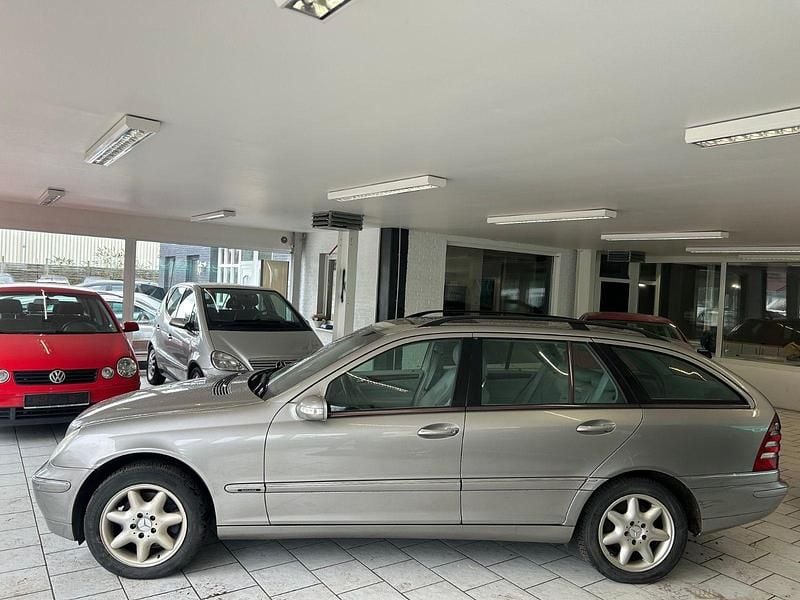 Gebraucht Mercedes C270 Elegance 170 PS (125 kW) 2003 Grau Kombi