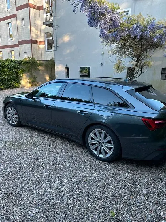 Gebraucht Audi A6 Sport 367 PS (269 kW) 2021 Grau Kombi