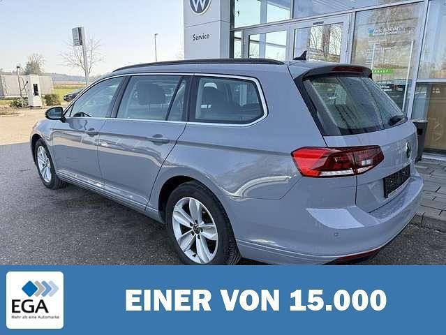 Gebraucht VW Passat Business 200 PS (147 kW) 2022 Grau Kombi