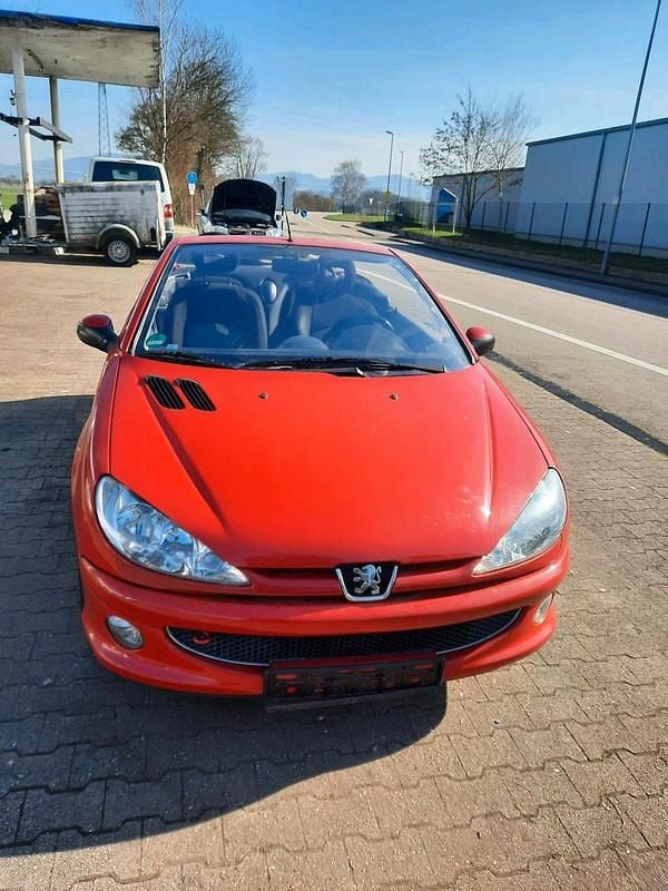 Gebraucht Peugeot 206 CC 109 PS (80 kW) 2005 Rot Cabrio