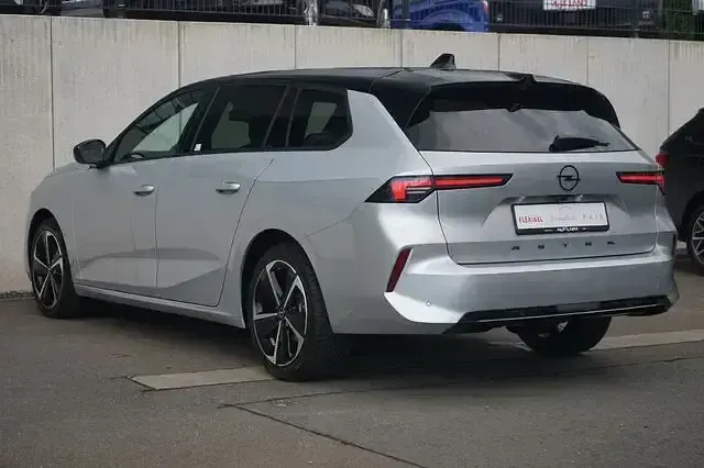 Gebraucht Opel Astra GS Line 131 PS (96 kW) 2024 Silber Kleinwagen