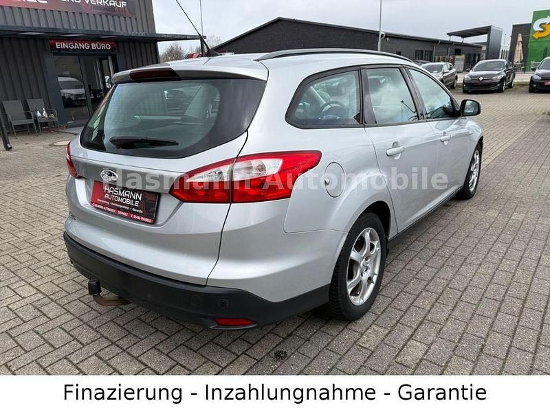 Gebraucht Ford Focus Trend 116 PS (85 kW) 2011 Silber Limousine