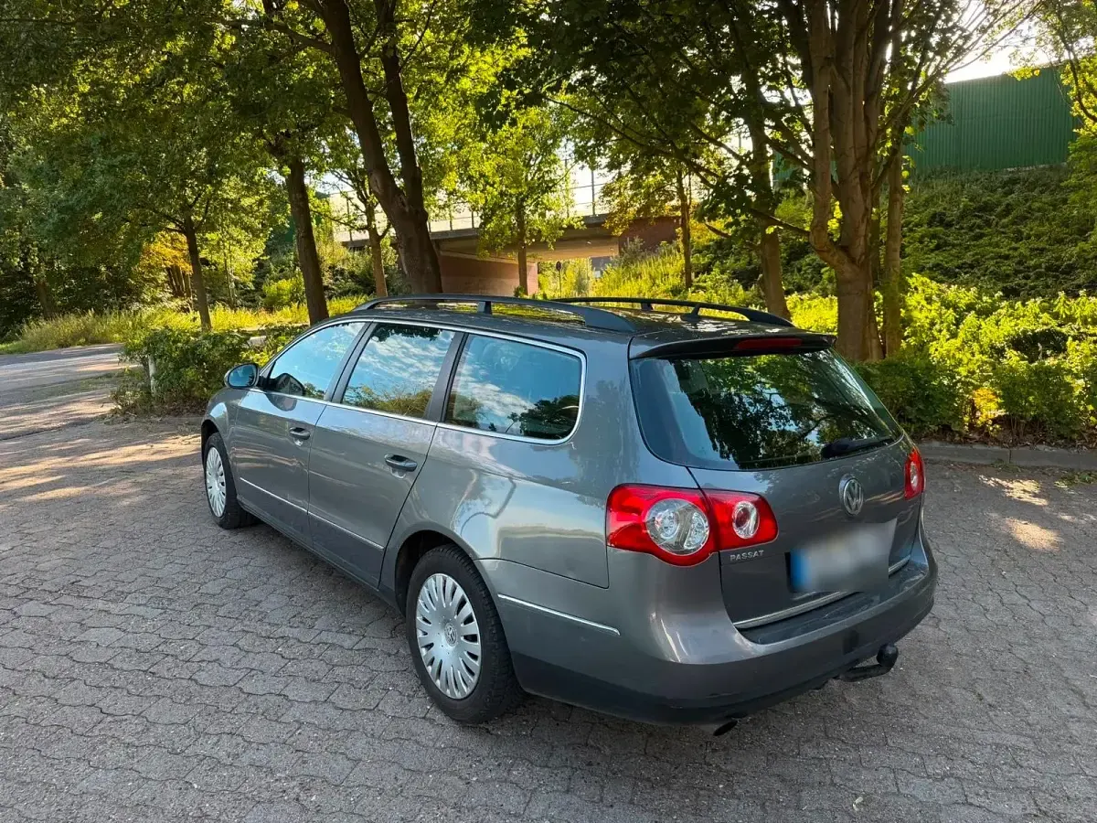 Gebraucht VW Passat 102 PS (75 kW) 2006 Grau Kombi