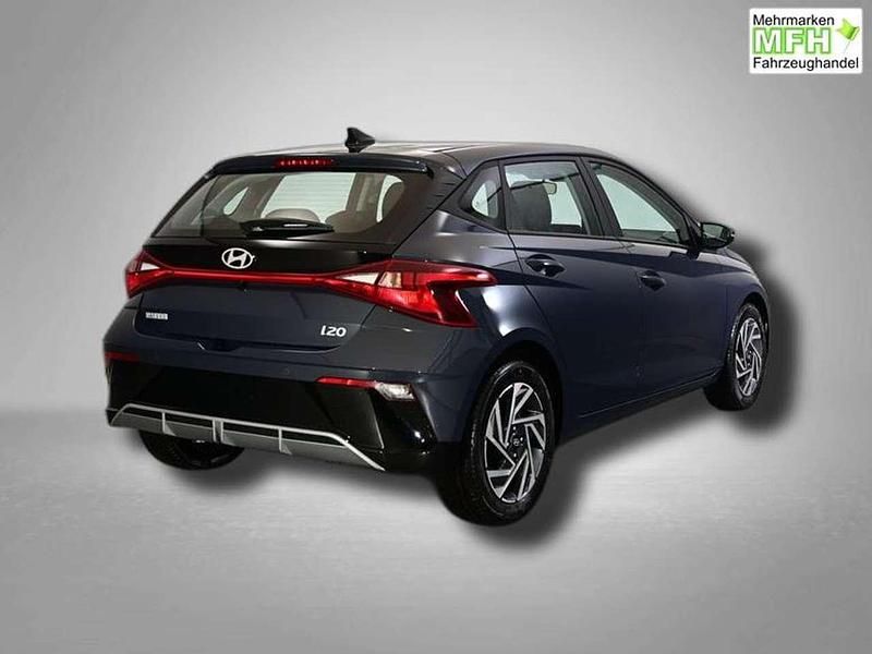 Neu Hyundai i20 101 PS (74 kW) 2025 Aurora gray pearl Kleinwagen