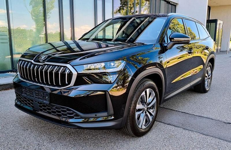 Schwarz Neu 2025 Skoda Kodiaq SUV | 46.999 € (Guter Preis) - Bild 1/4
