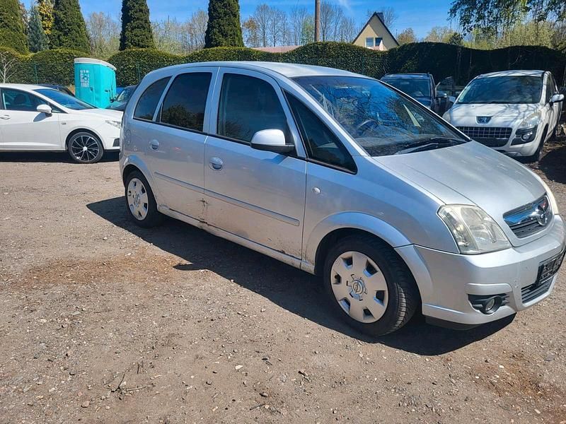 Second-hand Opel Meriva 104 CP (76 kW) 2007 Argintiu Monovolum