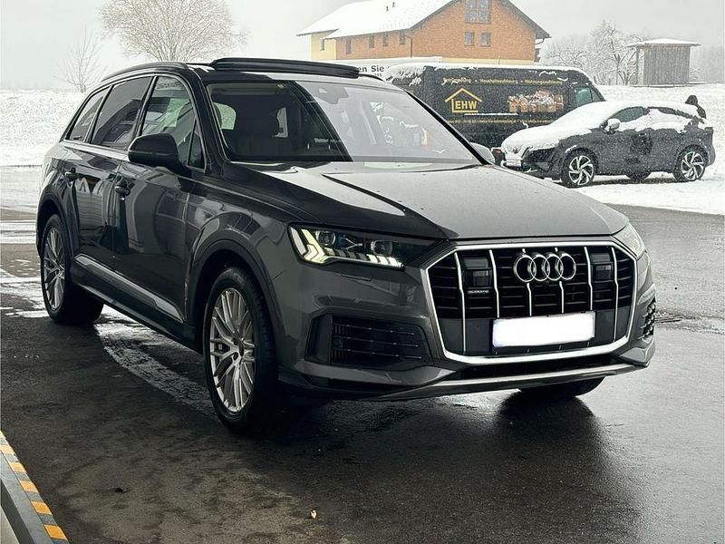 Grau Gebraucht 2021 Audi Q7 SUV | 41.999 € (Superpreis) - Bild 1/4