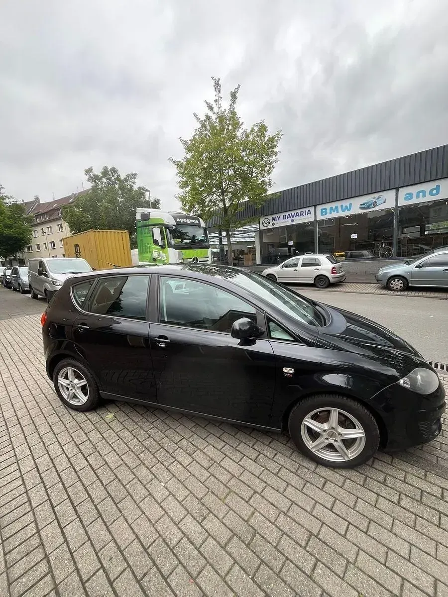 Gebraucht Seat Altea Style 140 PS (102 kW) 2012 Schwarz Van / Kleinbus