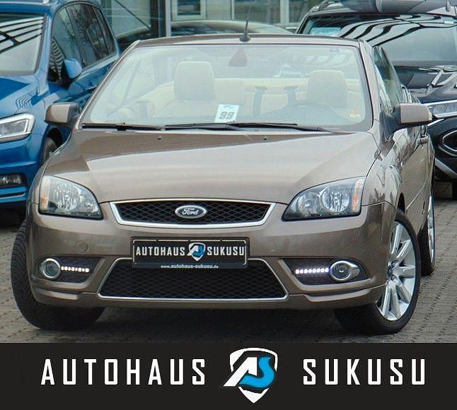 Gebraucht Ford Focus Cabriolet Titanium 145 PS (106 kW) 2008 Braun Cabrio