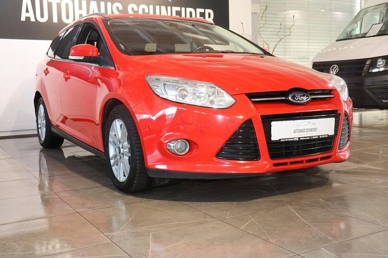 Gebraucht Ford Focus Individual 163 PS (119 kW) 2014 Rot Kombi