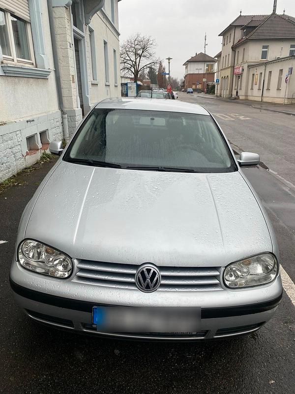 Gebraucht VW Golf IV 110 PS (80 kW) 2003 Silber Limousine