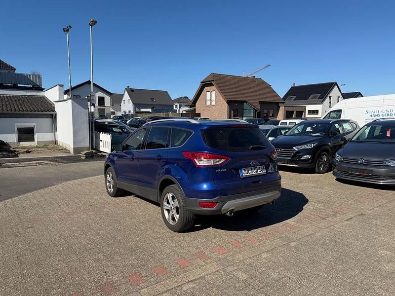 Gebraucht Ford Kuga Titanium 150 PS (110 kW) 2016 Blau SUV