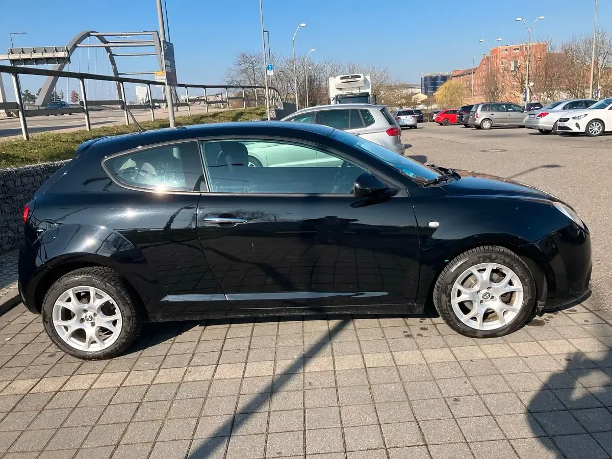 Brugt Alfa Romeo MiTo 95 HK (69 kW) 2010 Sort Hatchback