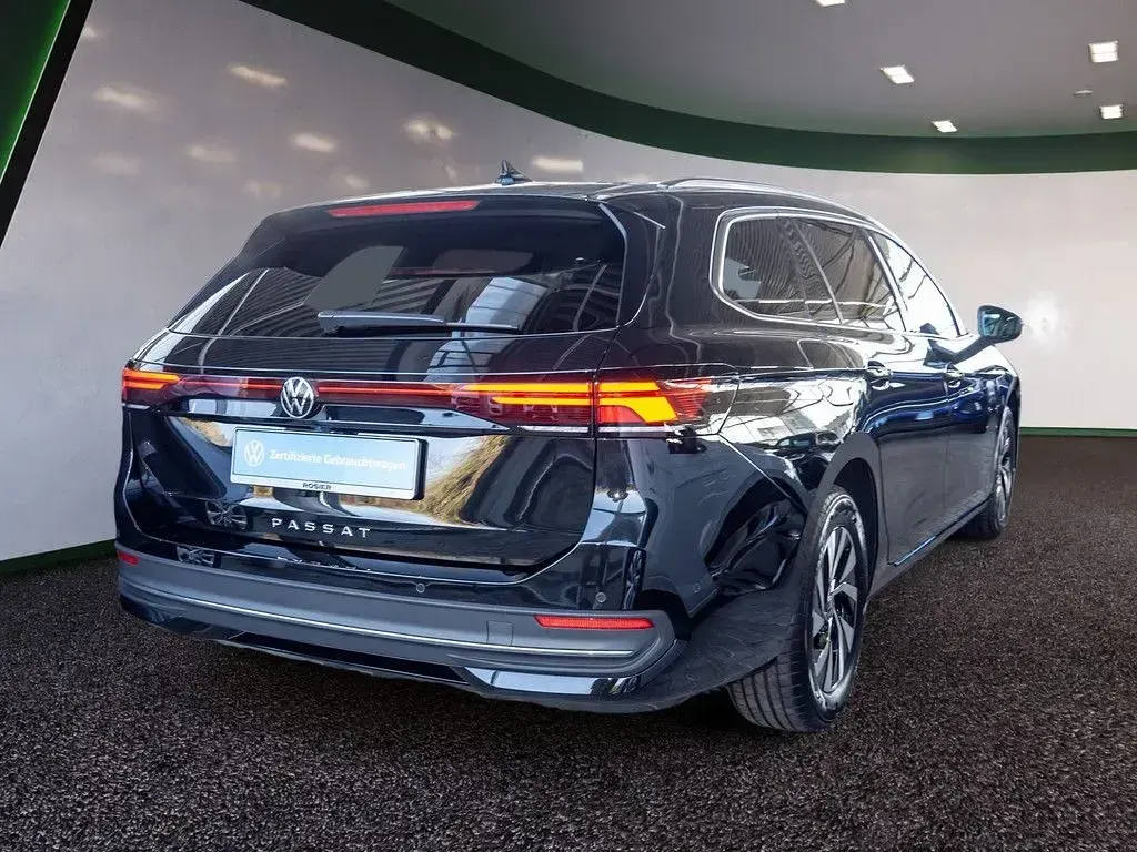 Gebraucht VW Passat Business 150 PS (110 kW) 2025 Schwarz / grenadillschwarz Kombi