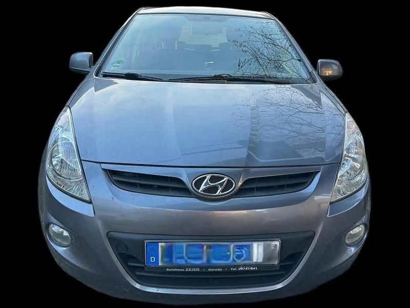 Gebraucht Hyundai i20 Style 101 PS (74 kW) 2008 Grau Limousine