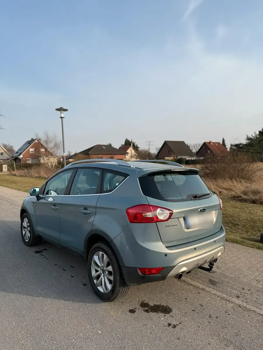 Second-hand Ford Kuga 200 CP (147 kW) 2009 Argintiu SUV