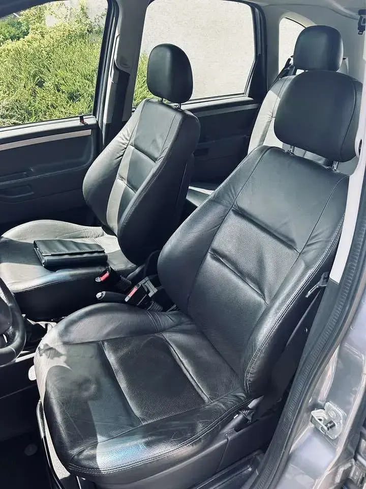 Gebraucht Opel Meriva 125 PS (91 kW) 2003 Silber Van / Kleinbus