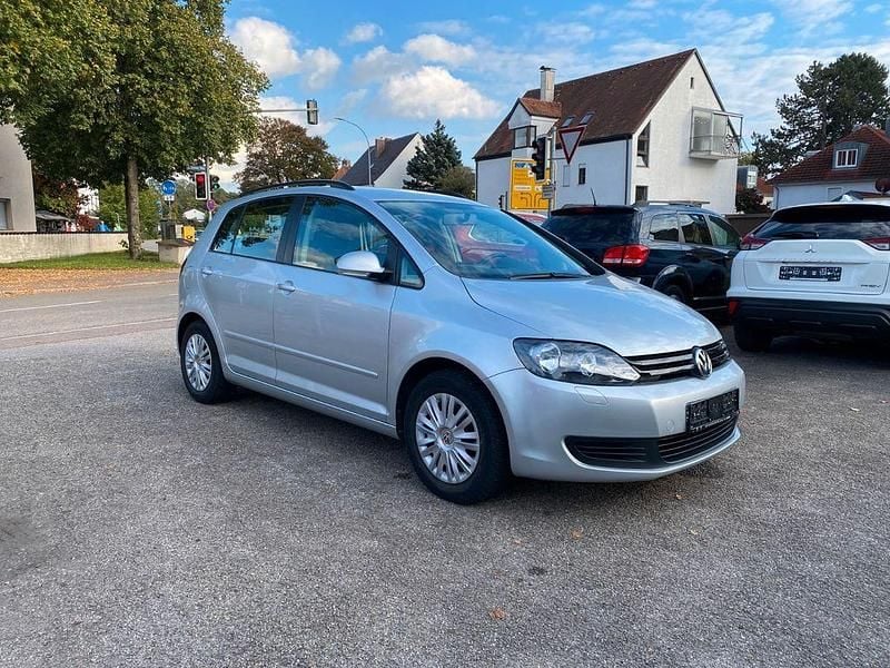 Silber Gebraucht 2009 VW Golf Plus Cross Trendline Van / Kleinbus | 4.490 € (Fairer Preis) - Bild 1/4