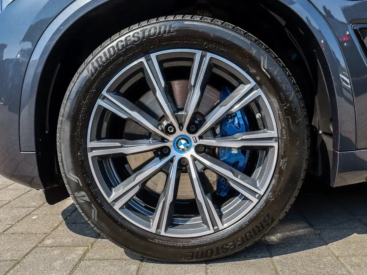 Gebraucht BMW X5 M Sport 394 PS (289 kW) 2022 Grau SUV