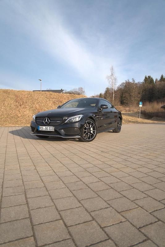 Schwarz Gebraucht 2017 Mercedes C43 AMG AMG Coupé | 34.999 € (Fairer Preis) - Bild 1/4