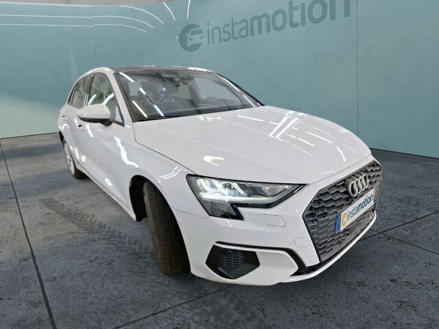 Gebraucht Audi A3 Sportback e-tron 150 PS (110 kW) 2024 Weiß Kleinwagen
