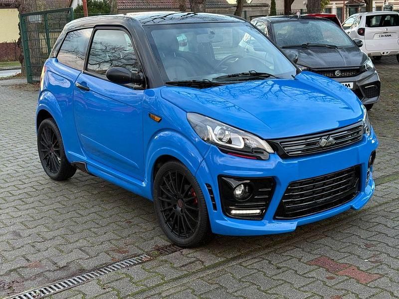 Blau Gebraucht 2018 Ligier JS50 Kleinwagen | 11.499 € (Fairer Preis) - Bild 1/4