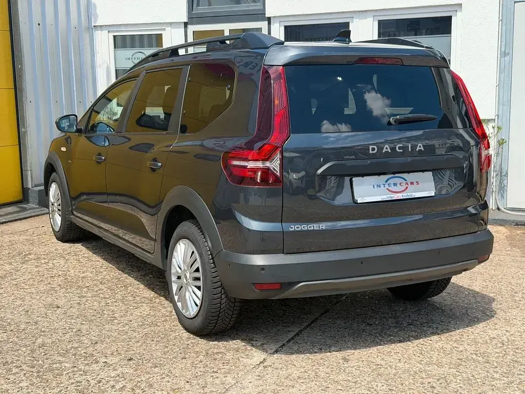Gebraucht Dacia Jogger Extreme 110 PS (80 kW) 2022 Schwarz Van / Kleinbus
