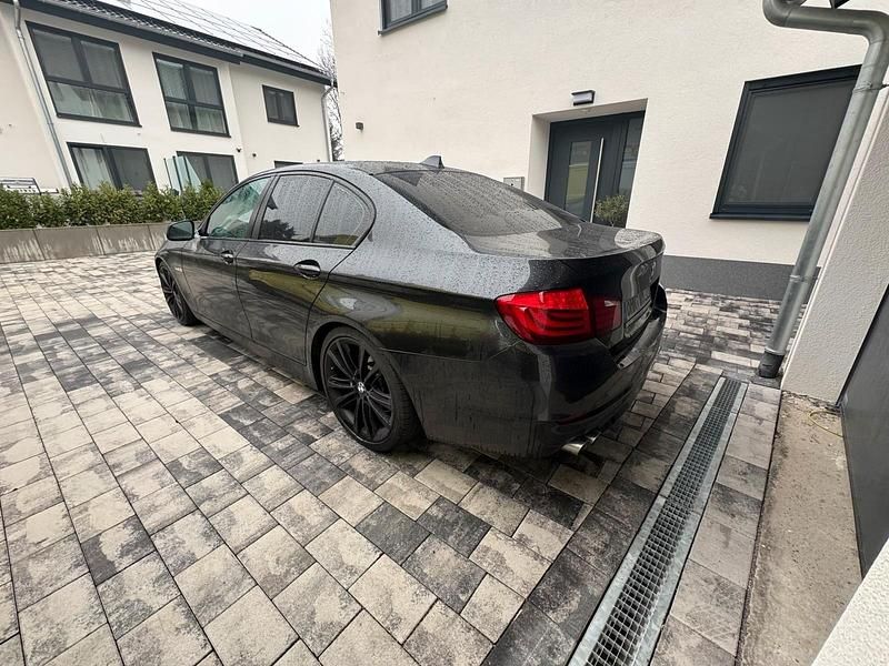 Gebraucht BMW 525 204 PS (150 kW) 2010 Schwarz Limousine