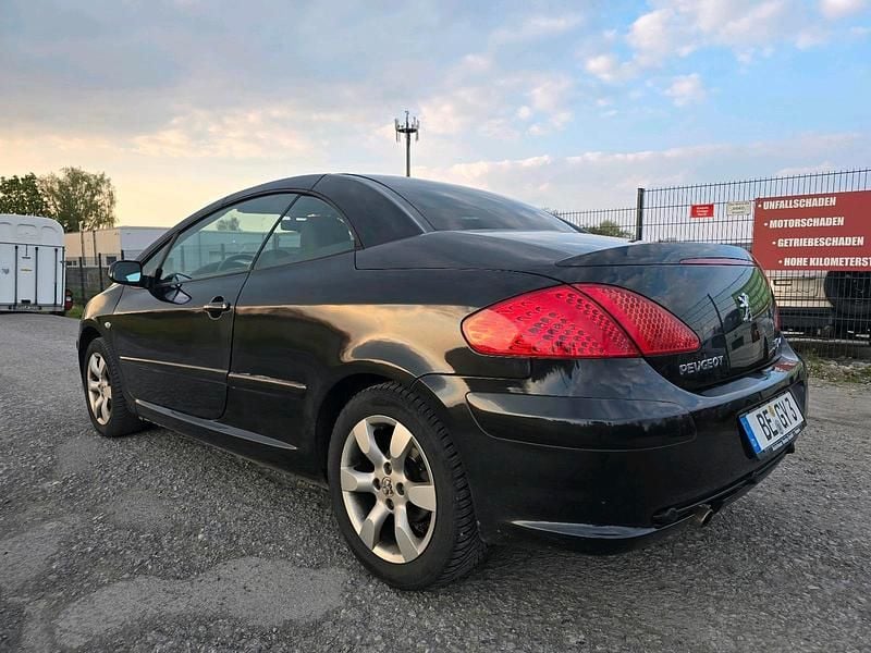 Gebraucht Peugeot 307 CC 109 PS (80 kW) 2006 Schwarz Cabrio