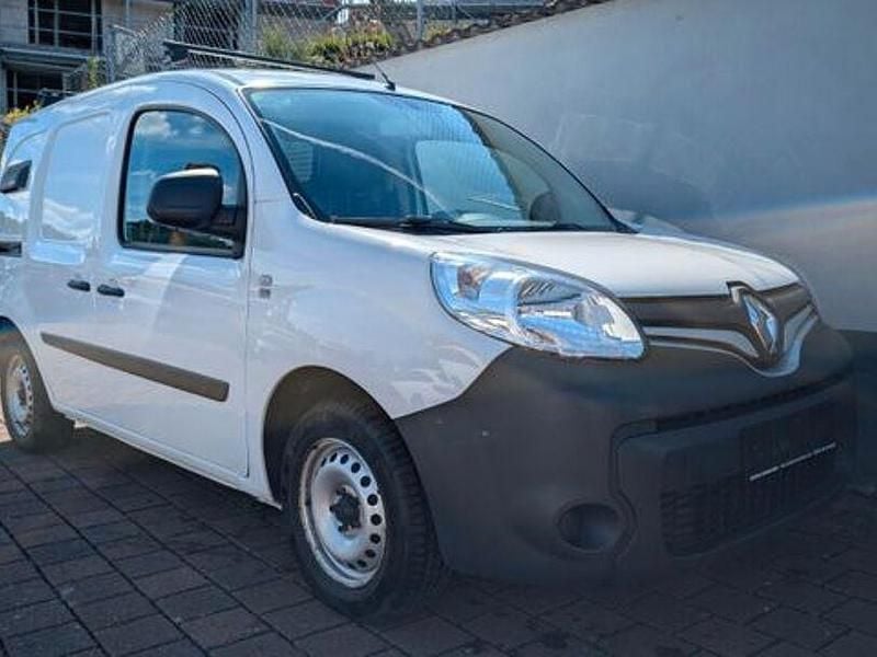 Weiss Gebraucht 2019 Renault Rapid Limousine | 12.800 € (Fairer Preis) - Bild 1/4