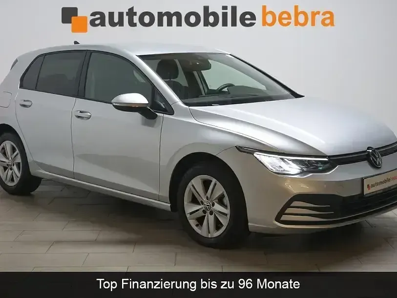 Gebraucht VW Golf VIII Life 150 PS (110 kW) 2023 Reflexsilber Limousine
