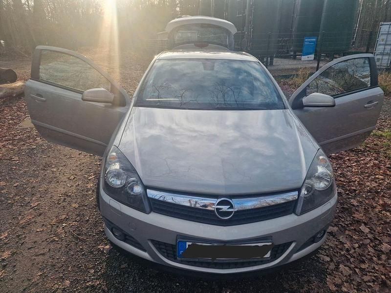 Silber Gebraucht 2008 Opel Astra GTC S Limousine | 2.999 € (Guter Preis) - Bild 1/4