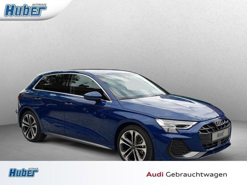 Blau Gebraucht 2024 Audi A3 Sportback S-Line Limousine | 44.900 € (Teuer) - Bild 1/4