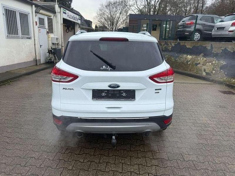 Gebraucht Ford Kuga Titanium 182 PS (133 kW) 2014 Frostweiß SUV
