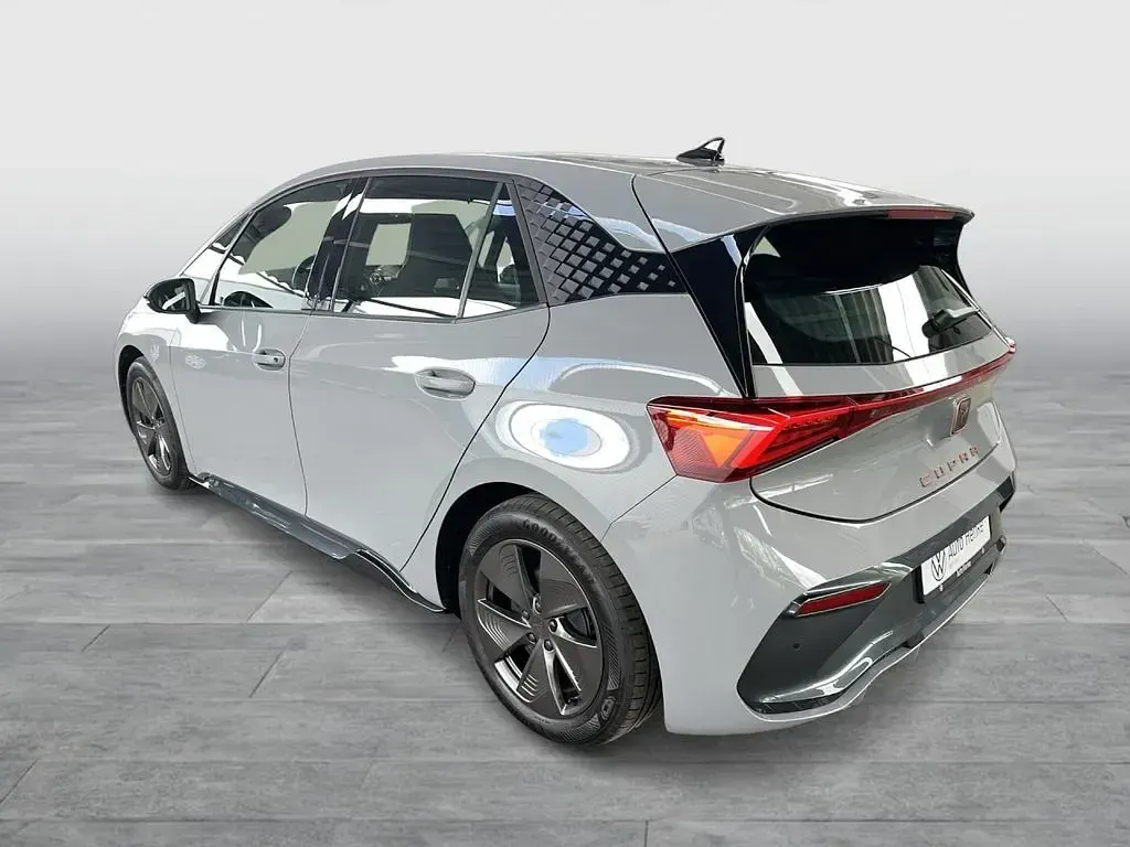 Second-hand Cupra Born 150 kW (204 CP) 2023 Gri Hatchback