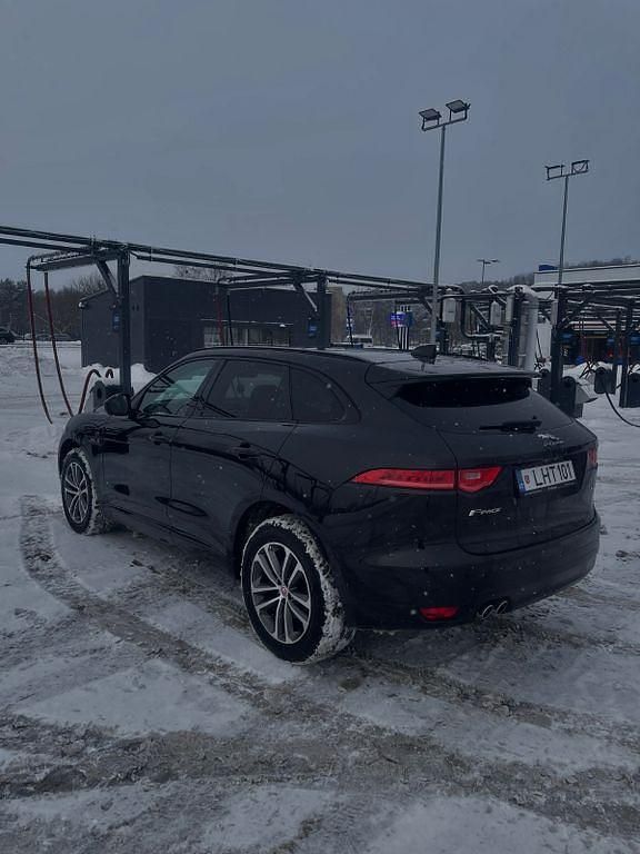 Gebraucht Jaguar F-Pace R-Sport 179 PS (131 kW) 2020 Schwarz SUV