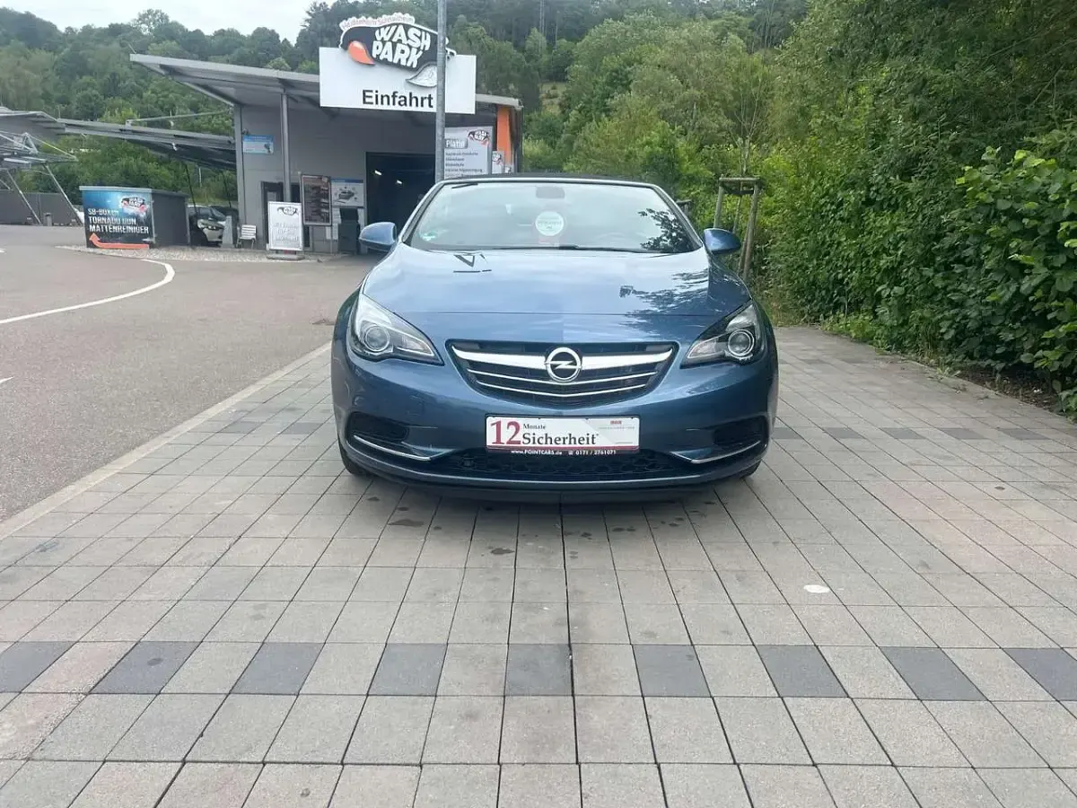 Gebraucht Opel Cascada Edition 140 PS (102 kW) 2015 Deep sky Cabrio