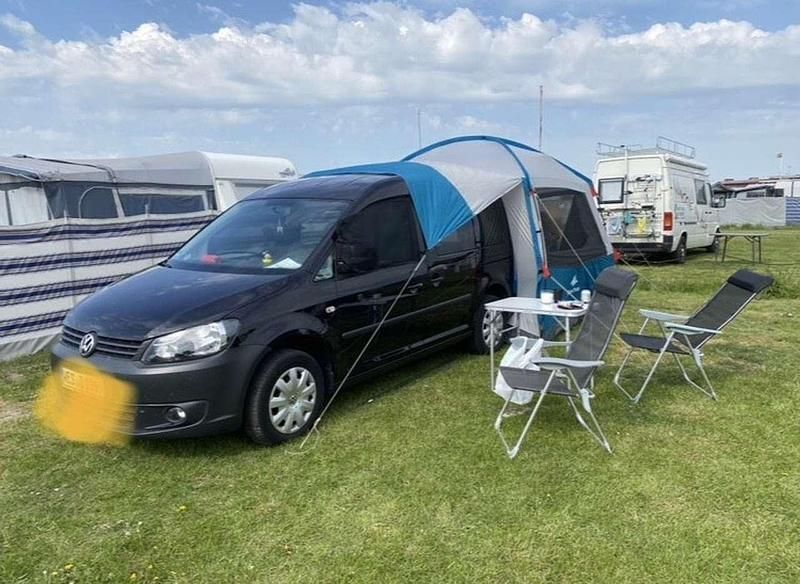 Gebraucht VW Caddy Trendline 75 PS (55 kW) 2011 Schwarz Van / Kleinbus